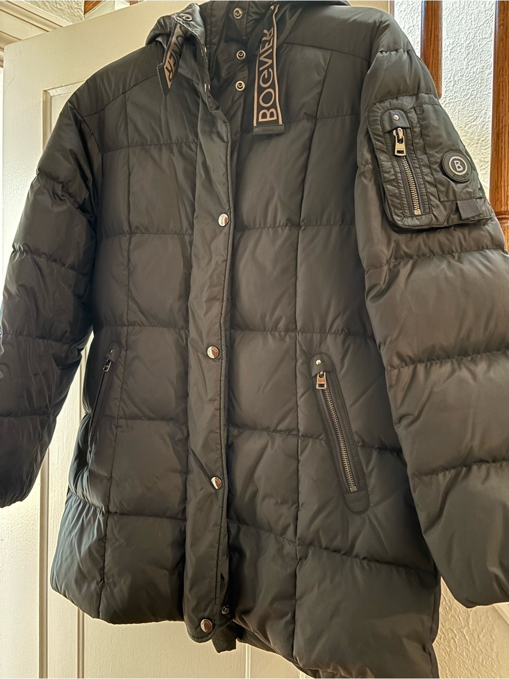 Beautiful Bogner women’s Black Puffer Size S